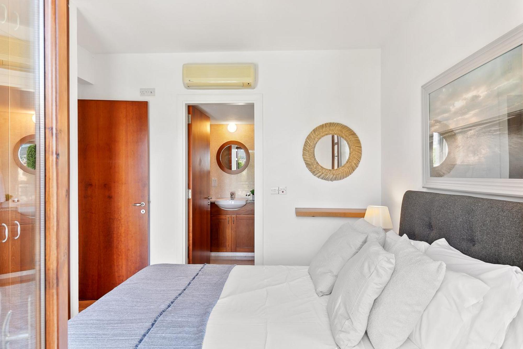 2 Bedroom Apartment Chloe With Communal Pool, Aphrodite Hills Resort Куклия Экстерьер фото