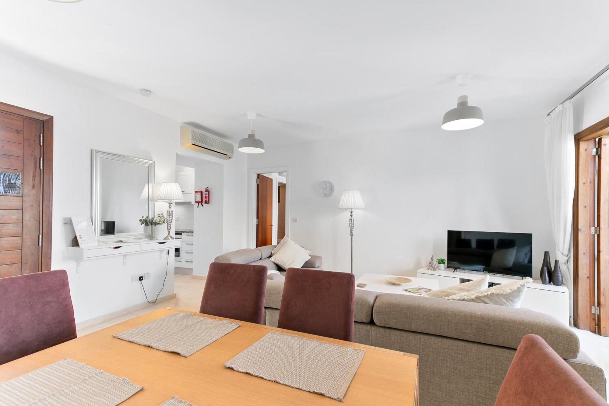 2 Bedroom Apartment Chloe With Communal Pool, Aphrodite Hills Resort Куклия Экстерьер фото