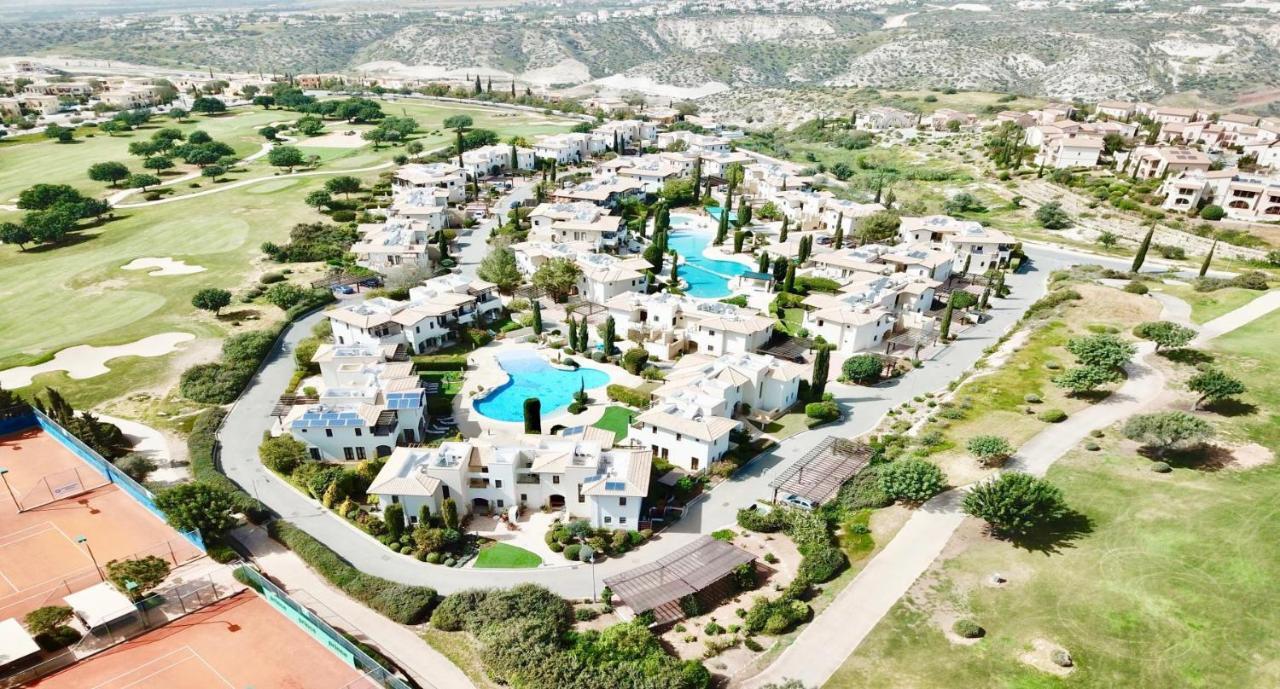 2 Bedroom Apartment Chloe With Communal Pool, Aphrodite Hills Resort Куклия Экстерьер фото